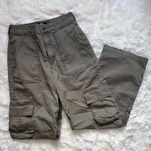 Hollister Green Cargo Pants